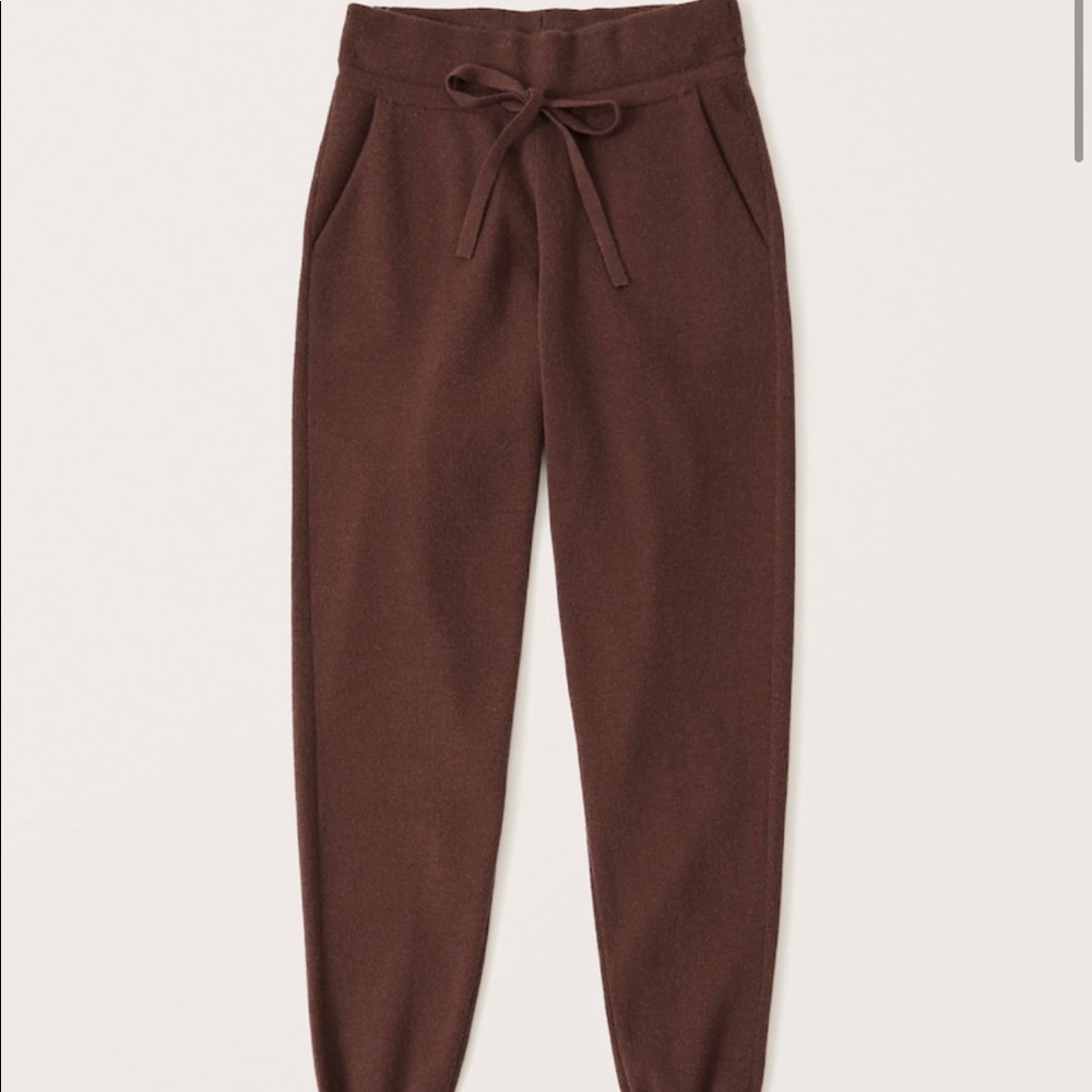 Abercrombie & Fitch LuxeLoft Lounge Sweater Joggers Dark Brown Size Medium NWOT